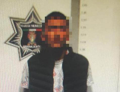 Detienen a menor de edad por amenazas contra taxista