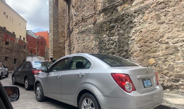 Buscan evitar mal uso de placas de demostración