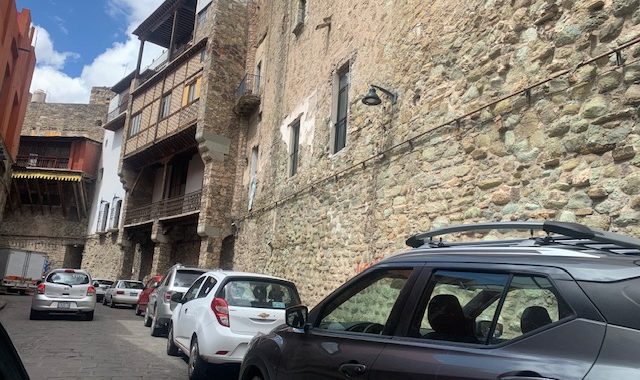 Regresan multas por sobre pasar las 2 horas de estacionarse en la subterránea