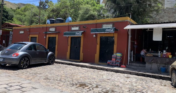 Sin piedad la pandemia, contra el pequeño comercio en Buen Fin