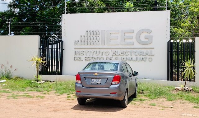 Compra IEEG vehículos nuevos, invertirá 5.5MDP