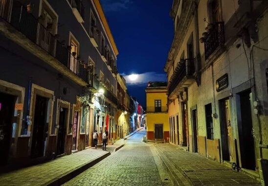 Noticias, casi olvidadas, de la calle de Positos en la excepcional ciudad de Guanajuato