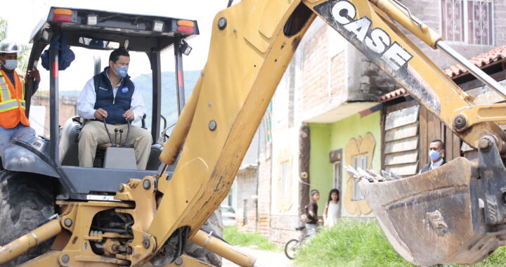 Pueblos del Rincón se benefician de obras públicas