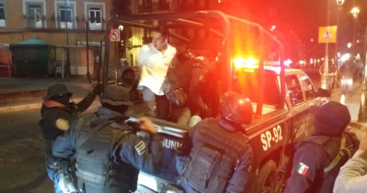 Abogados y custodios detenidos por insultar a policías