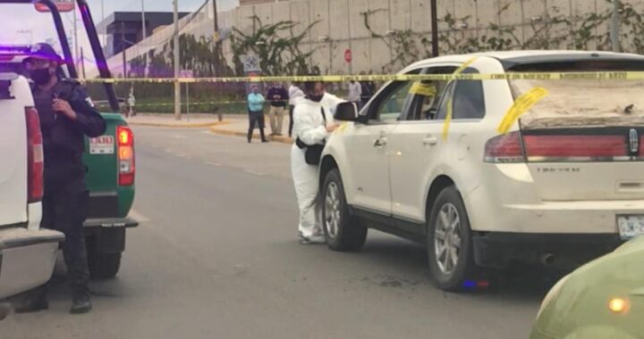 Hombres armados atacan a conductor a plena luz del día
