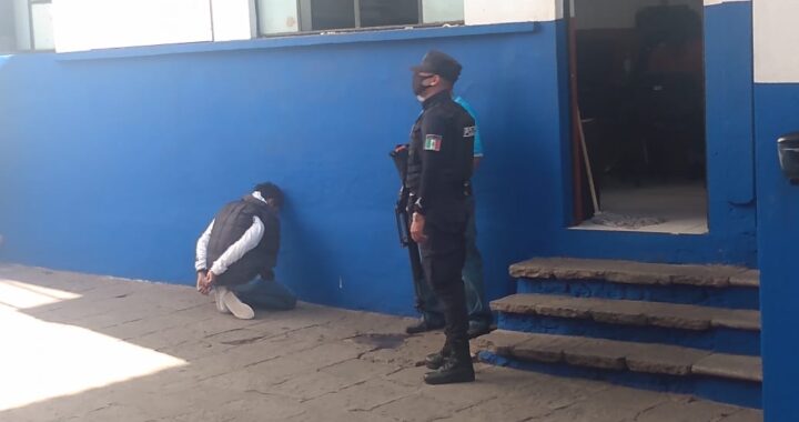 Atrapan a la ladrón entre azoteas