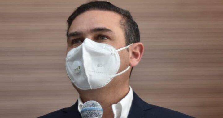 Contradice alcalde a la directora de Salud municipal