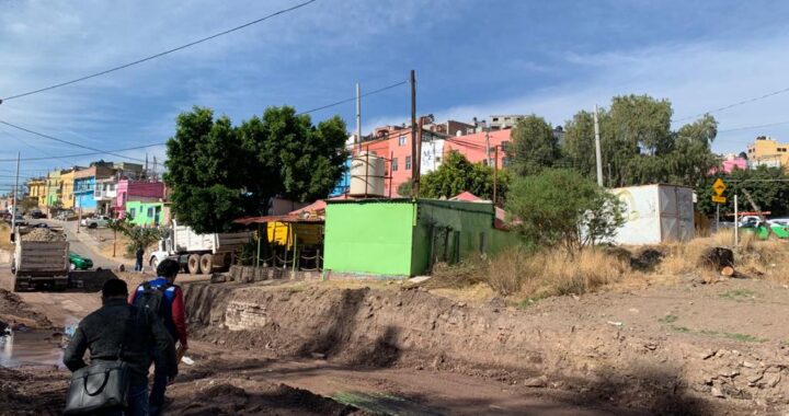 Buscan liberar ex vías del tren de asentamientos humanos