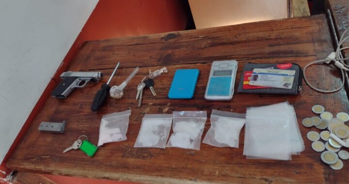 Detienen a tres hombres que tenían un arma de fuego y droga