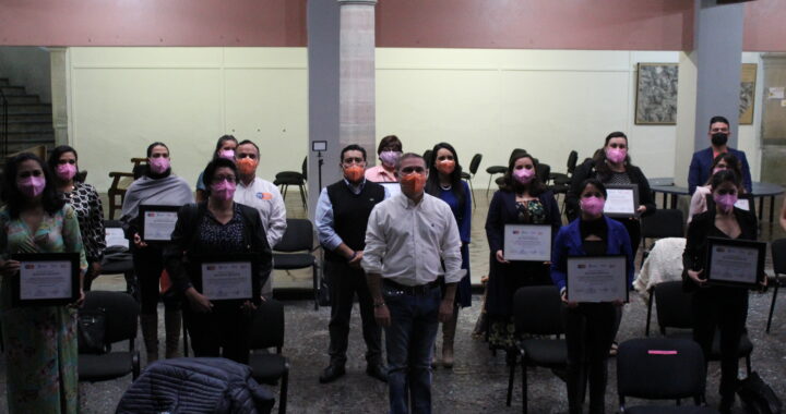 Se gradúan 26 emprendedoras de Guanajuato Capital
