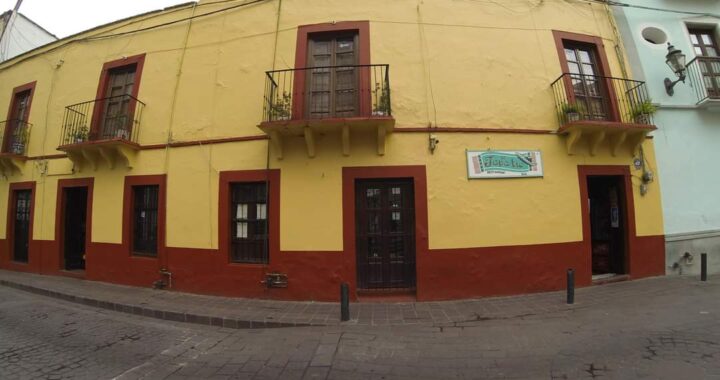 Pierde turismo de la capital 3 mil millones y cierran más de 100 negocios