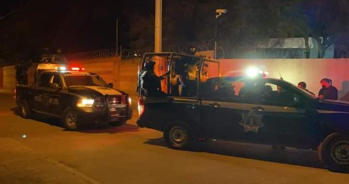 Atacan a balazos hombres en Panteón Nuevo