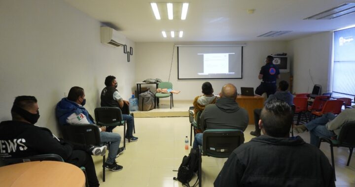 Academia de Seguridad Pública dicta cursos a personal y guías turísticos