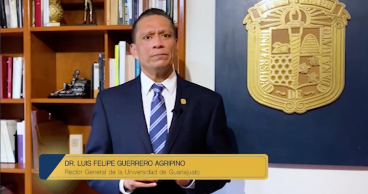 RECTOR UG DA BIENVENIDA  A COMUNIDAD ESTUDIANTIL