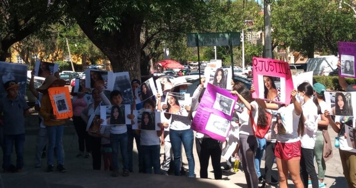 Marchan en la capital por desaparición de leonesa