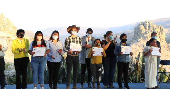 CONCLUYE IEC TALLERES TRADICIONALES EN ESCUELA ITINERANTE
