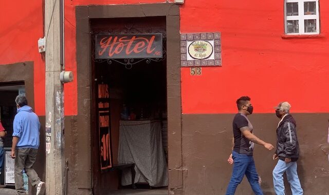 Aumenta a 8 el número de hoteles que han cerrado por recesión económica en la capital