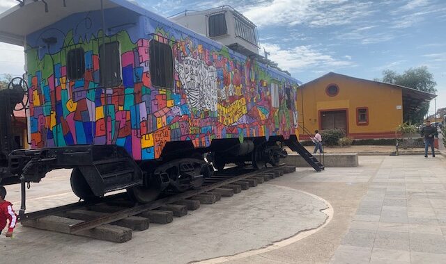 Revisan posible cambio de comerciantes ambulantes a la Ex Estación del Ferrocarril 