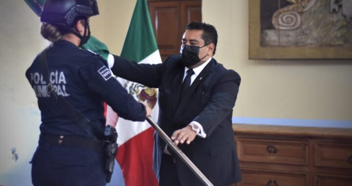 Entra en vigor licencia de Navarro, toma protesta al cargo Armando López