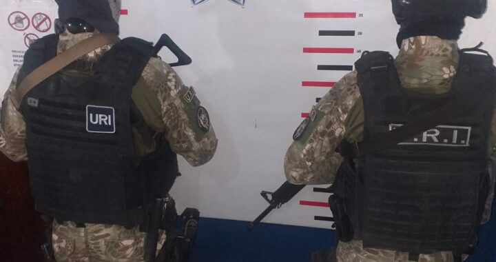 Detienen a hombres armados y con droga en Cerro de los Leones