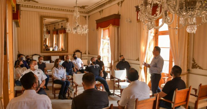 Acuerdan capacitación para policías en California