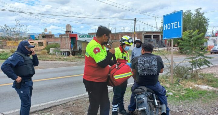 Resultan dos motociclistas heridos en accidentes