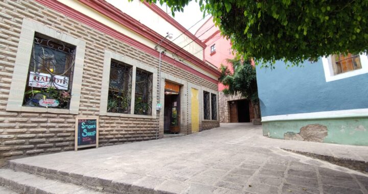 Detienen a hombre con escopeta en azotea de hotel