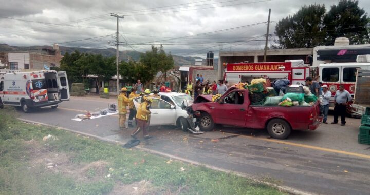 Dos heridos en choque frontal