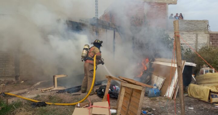 Se quema vivienda de pepenadores