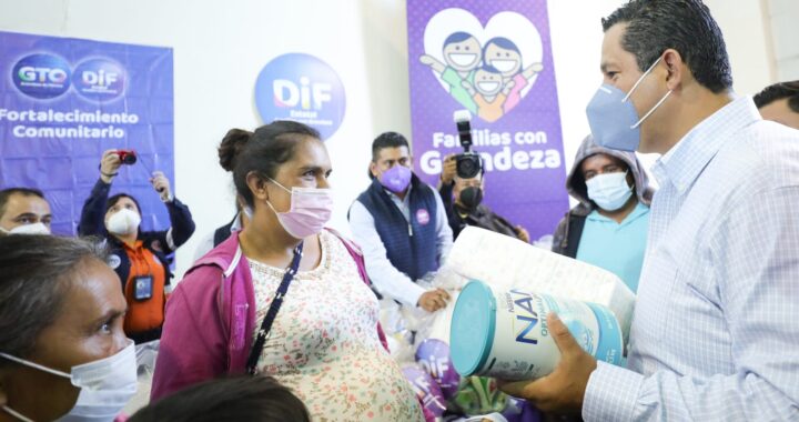 Damnificados de Abasolo reciben apoyos por la administración estatal