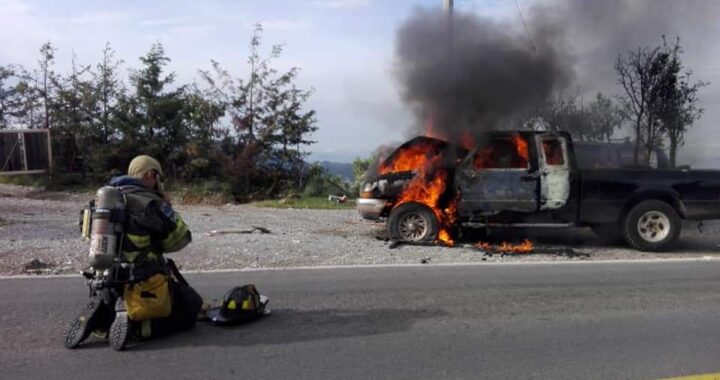 Dos heridos y daños materiales en accidentes carreteros