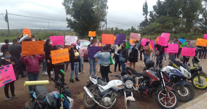 Protestan en el IEEG, exigen se respete el resultado de las elecciones en Santiago Maravatio