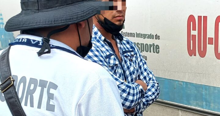 Detienen a operador de urbano por acoso