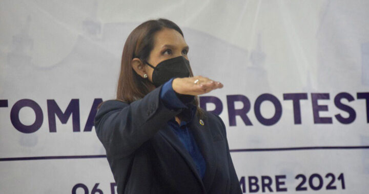 Toma protesta Dra. Isaura Arreguín como Directora de la DCSI Campus Celaya-Salvatierra UG