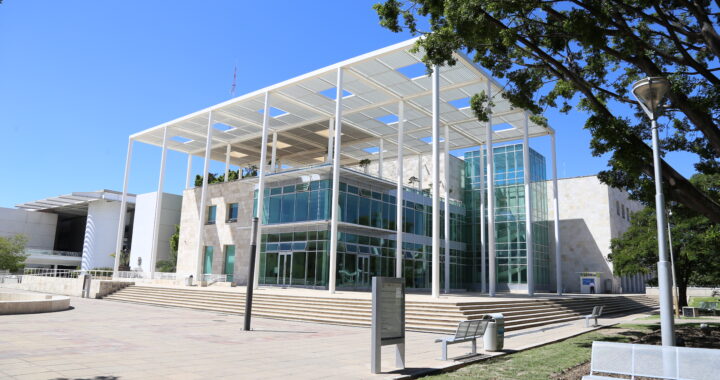 Octubre es de ciencias en la BCEG