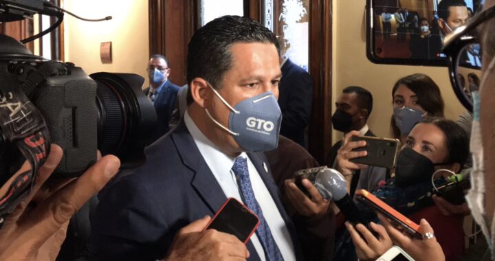 TIENEN NUEVOS CARGOS EX FUNCIONARIOS