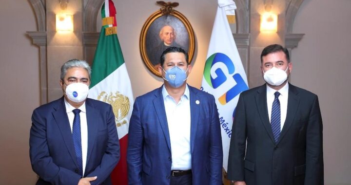 Anuncia cambios Diego Sinhue en su gabinete legal