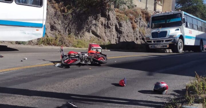 Derrapa motociclista en Marfil