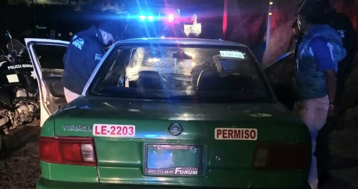 Capitalinos conducían taxi ajeno con droga