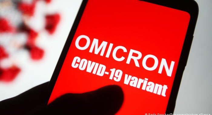 Nueva variante de Covid no es más agresiva que el actual virus: Salud