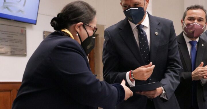 UG conmemora 40 años del Departamento de Investigaciones Jurídicas