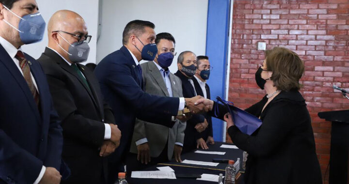Celebra UG 43 años de egreso de la primera generación ENMS Silao