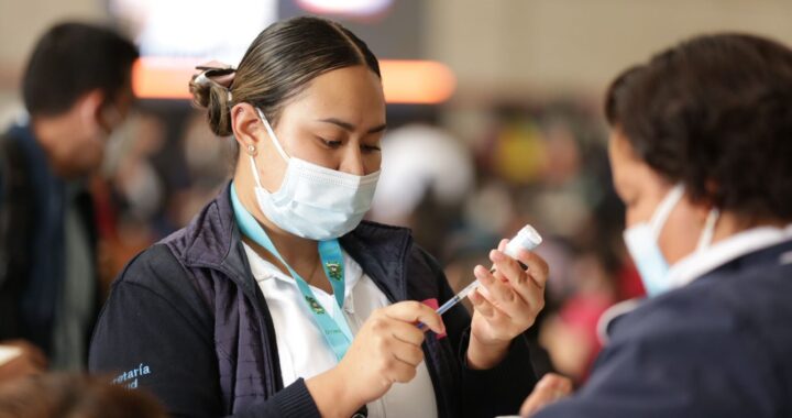 Más de 20 mil trabajadores de la salud han contraído Covid, 165 han perdido la vida