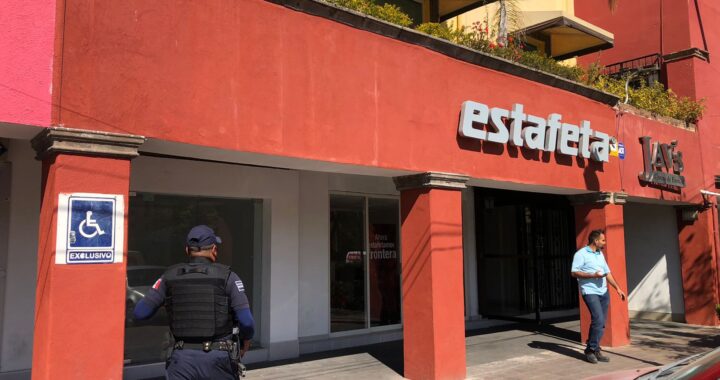 Roban efectivo en paquetería