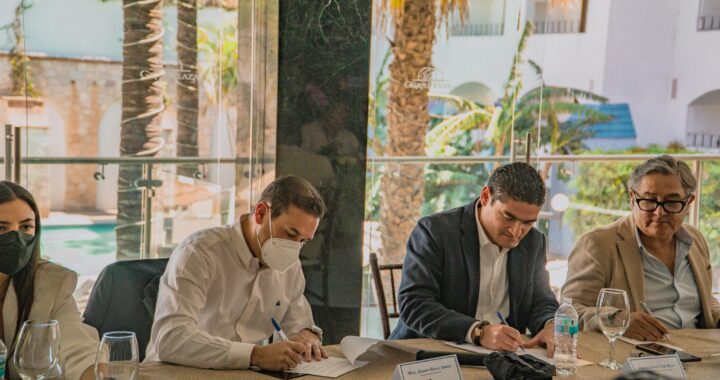 Firman convenio de colaboración empresarios y autoridades capitalinas
