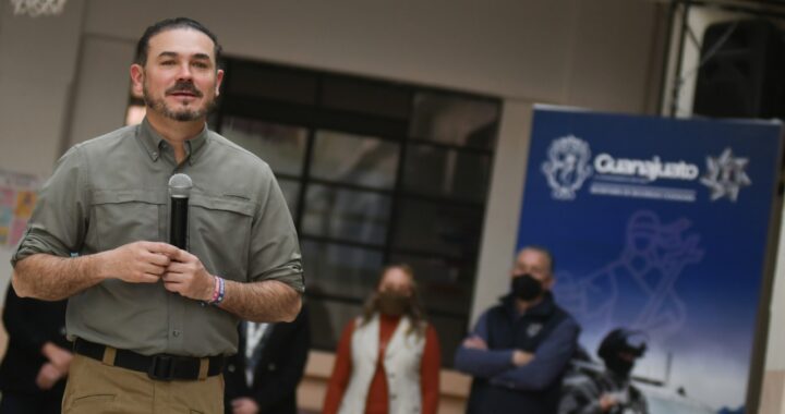 Falta regular a los autobuses de transporte de personal: Navarro