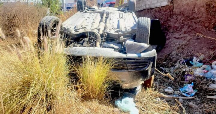 Sufren por volcaduras