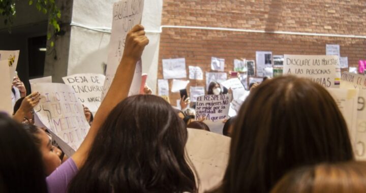 Se debe mantener una actitud de respeto en el ámbito educativo