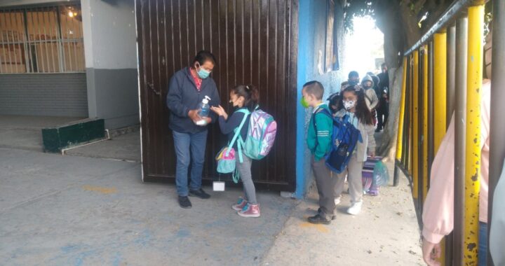 Regresan a clases un millón 200 mil estudiantes de educación básica