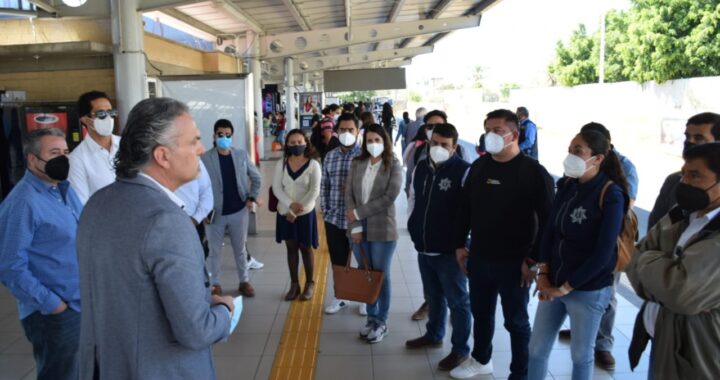 Falta voluntad entre el gobierno, los concesionarios y la ciudadanía para cambiar el transporte público: regidora